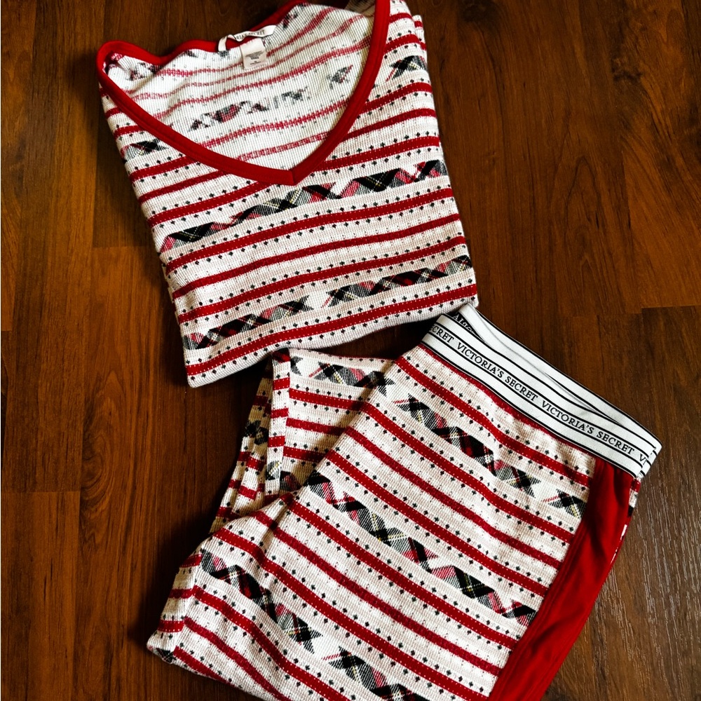 Victoria's Secret Red and White Pajama Set Sz M